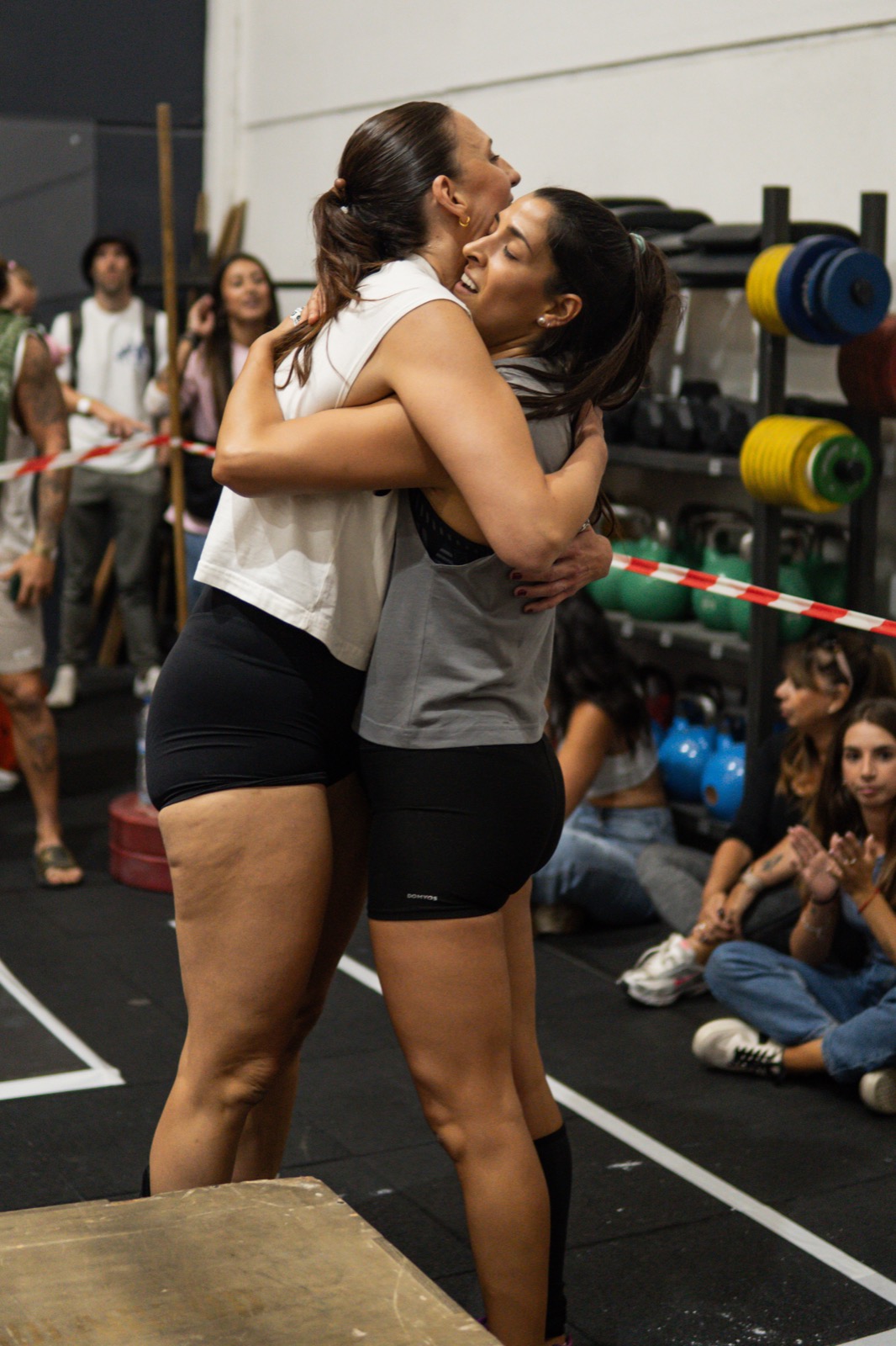 Miembros celebrando en CrossFit Sant Boi